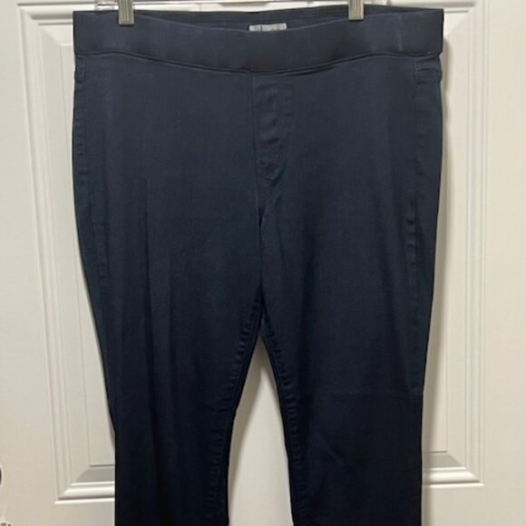 Denim & Co. Distressed Pull-On Stretch Denim Leggings - Picture 1 of 4